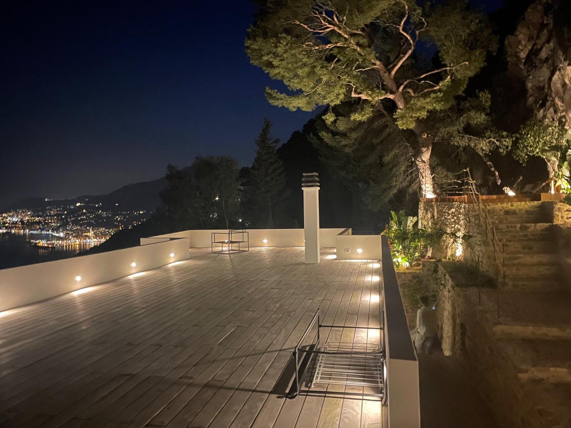 Modern Seaview Villa With Pool Above Monaco 그리말디 외부 사진